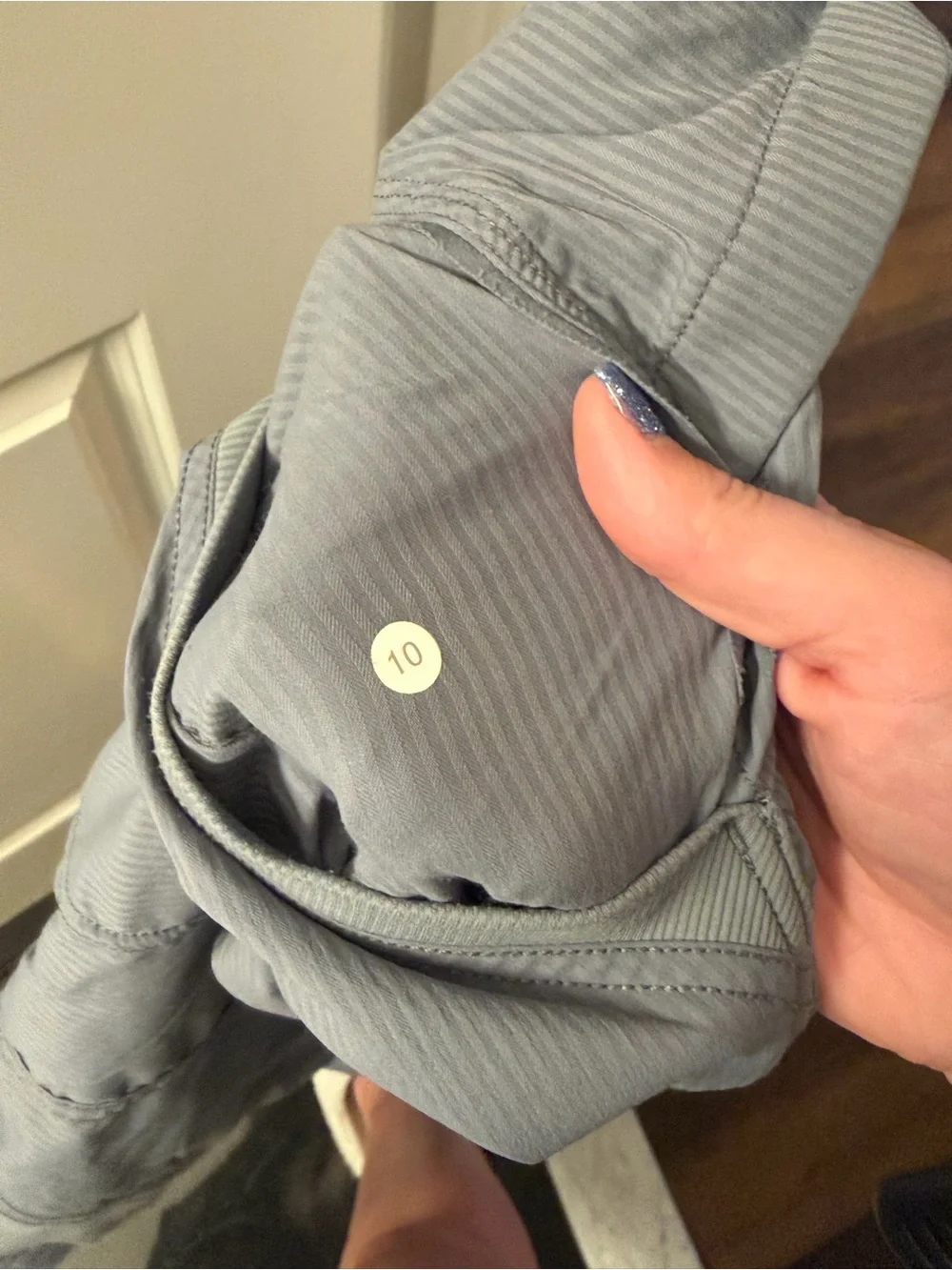 lululemon athletica Gray Quick Step Pants size 10 - Picture 4 of 4